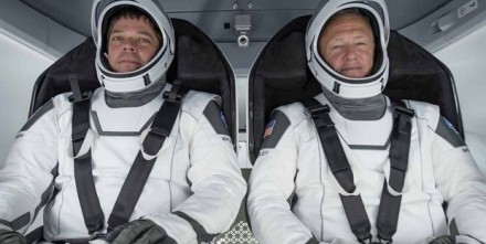 ‘Back in Black’ degli AC/CD, gli astronauti della Space X lo ascoltano  durante il lancio